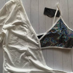 BRAND NEW MEDIUM WHITE SEXY MINI DRESS WITH CUTOUT SIDE. LAST ONE!